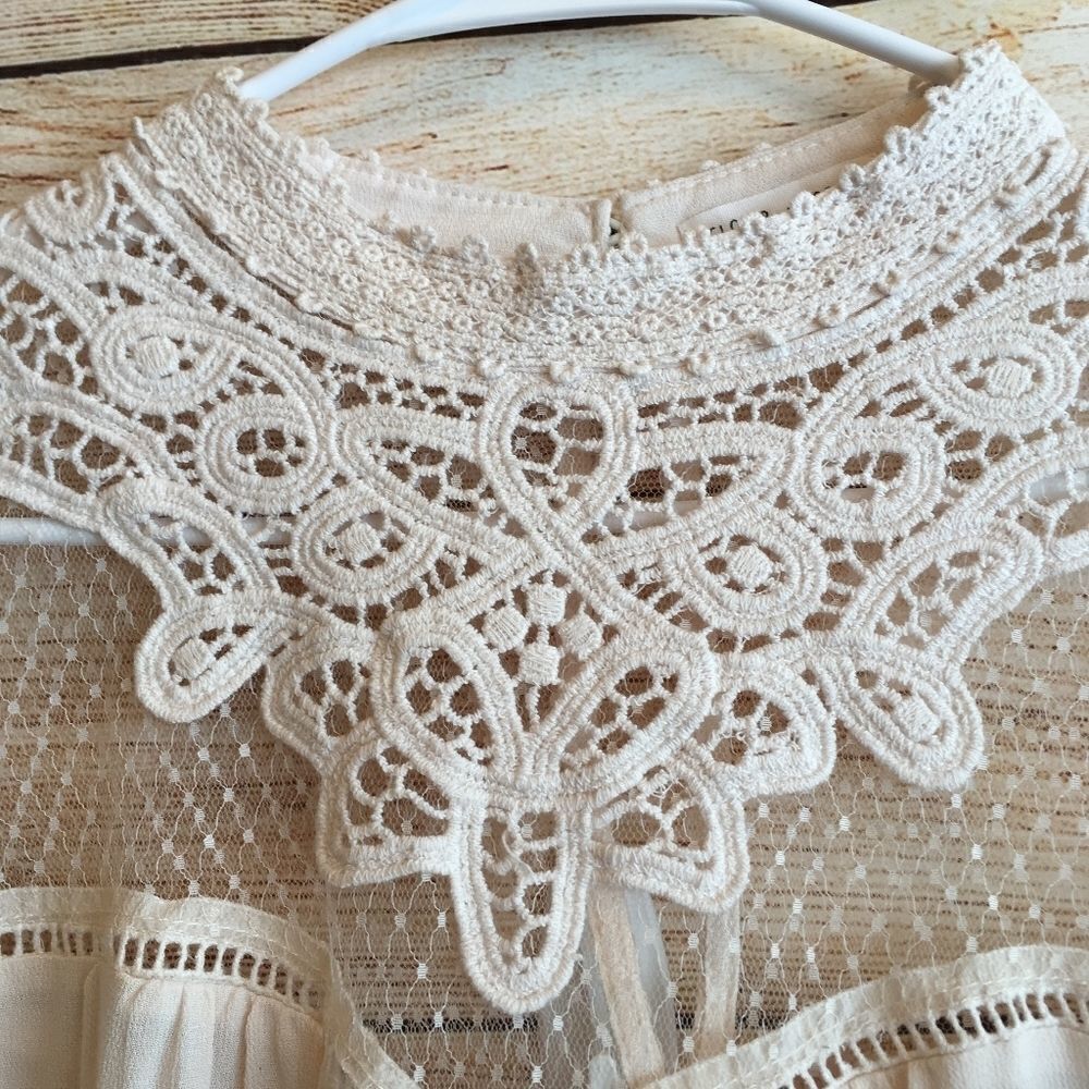CLOVER + SCOUT LACE DETAIL TOP IN CREAM - Picture 9 of 9